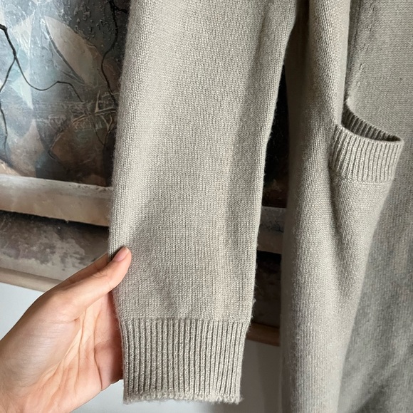 VINCE - 100 % Cashmere Raglan Sleeve Cardigan - very soft - Small - Picture 6 of 16